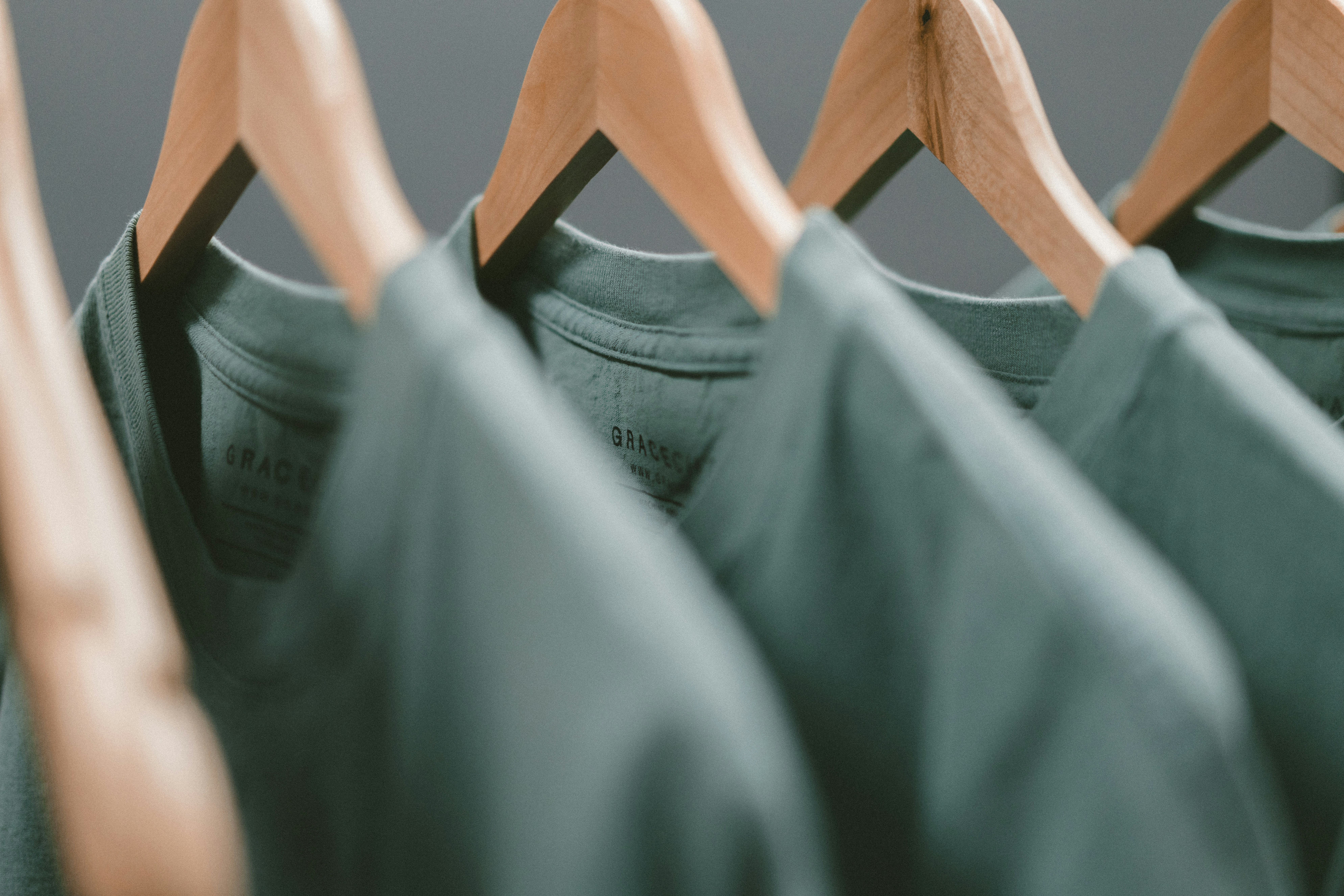 The Psychology of Fashion: How Clothing Affects Confidence