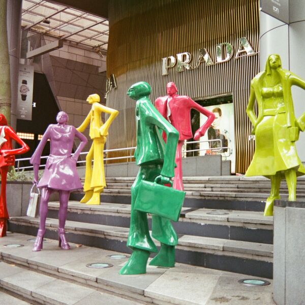 How to Build a Strong Relationship with Your Agent