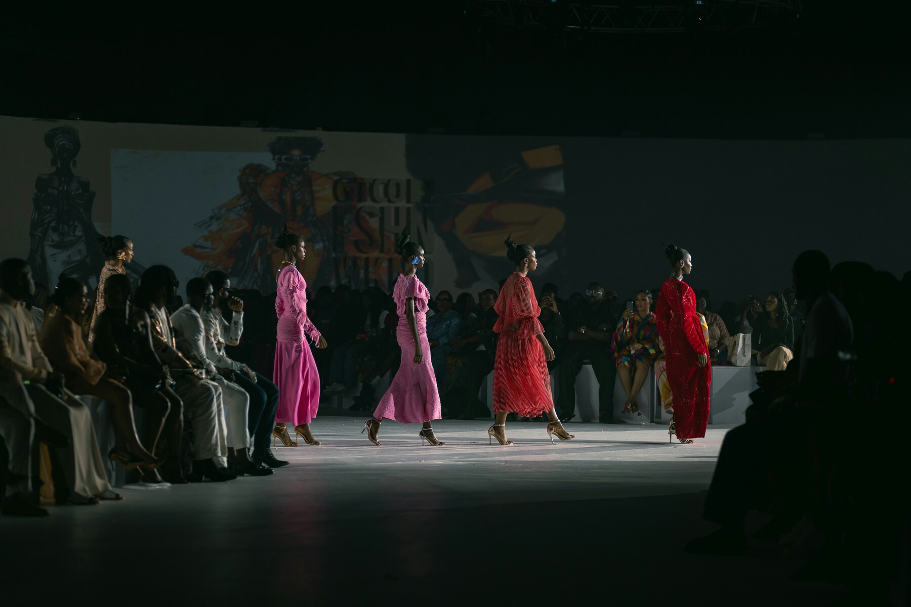 Поиск своей ниши: editorial или коммерческое моделирование